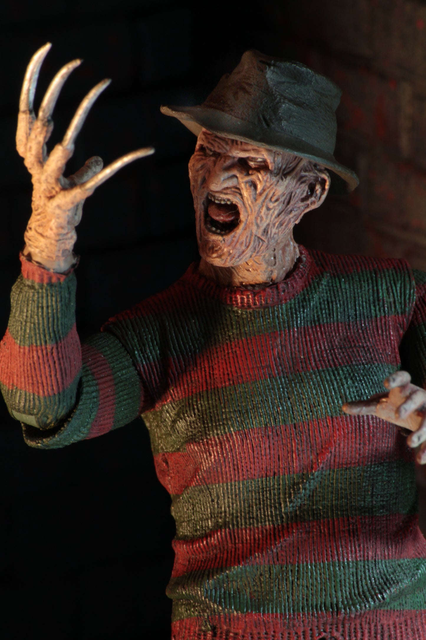 NECA 7" Scale Ultimate Action Figure Nightmare on Elm Street (30th Anniversary) Freddy
