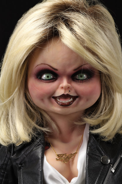 NECA 1:1 Scale Life Size Prop Replica Bride of Chucky Chucky
