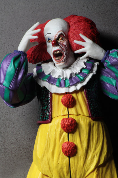 NECA 7" Scale Ultimate Action Figure IT 1990 Pennywise